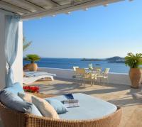 /customerDocs/images/avatars/50227/50227-ΠΑΡΑΘΑΛΑΣΣΙΑ-ΒΙΛΑ ΔΙΑΚΟΠΩΝ-VACATION VILLA-LA VIE IN BLUE-ΟΡΝΟΣ ΜΥΚΟΝΟΥ-ORNOS MYKONOS-LOGO.jpg